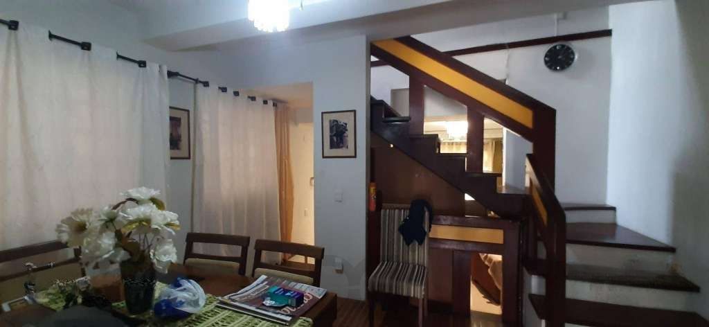 VENDE – AMPLA CASA RESIDENCIAL COM PISCINA E 5 VAGAS — foto 9