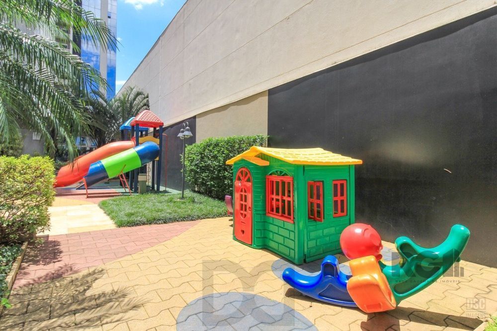 Apartamento com 3 suítes e 161m² à venda em Petrópolis, Porto Alegre. — foto 13