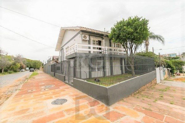 Casa para Venda - 238.35m², 4 dormitórios, sendo 1 suites, 2 vagas - Nonoai — foto 26