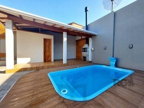 Excelente casa de 85m² com 2 dormitórios, piscina e 6 vagas. — foto 1