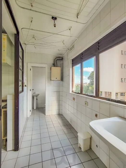 Apartamento de 3 dormitórios à venda Jardim Botânico, Porto Alegre. — foto 10