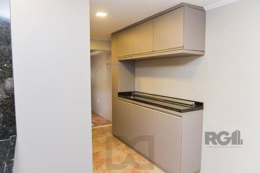 Casa de 197m² - 5 dormitórios, 3 vagas no bairro Rubem Berta — foto 17