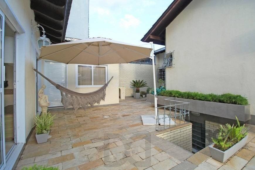 Casa 245m² - 3 dormitórios, 4 vagas no bairro Cavalhada — foto 29