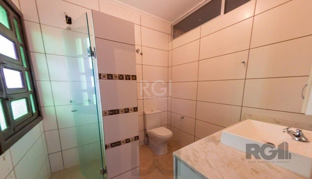 Casa para Venda - 450m², 4 dormitórios, sendo 3 suites, 5 vagas - Nonoai — foto 13