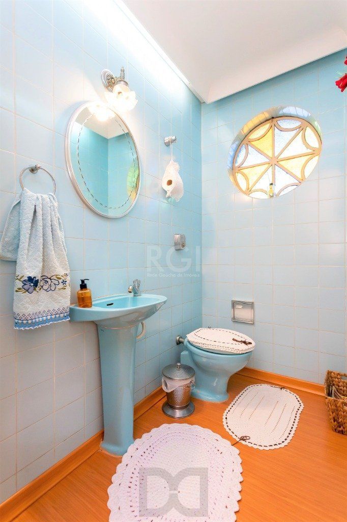 Casa para Venda - 228m², 4 dormitórios, sendo 1 suites, 5 vagas - Teresópolis — foto 17