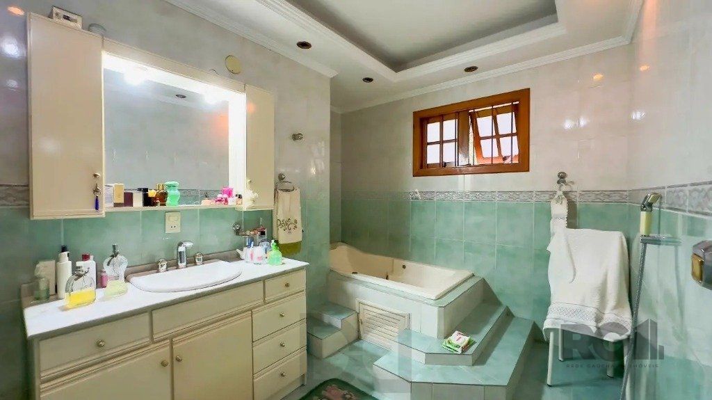 Casa com 4 quartos no bairro nonoai — foto 8
