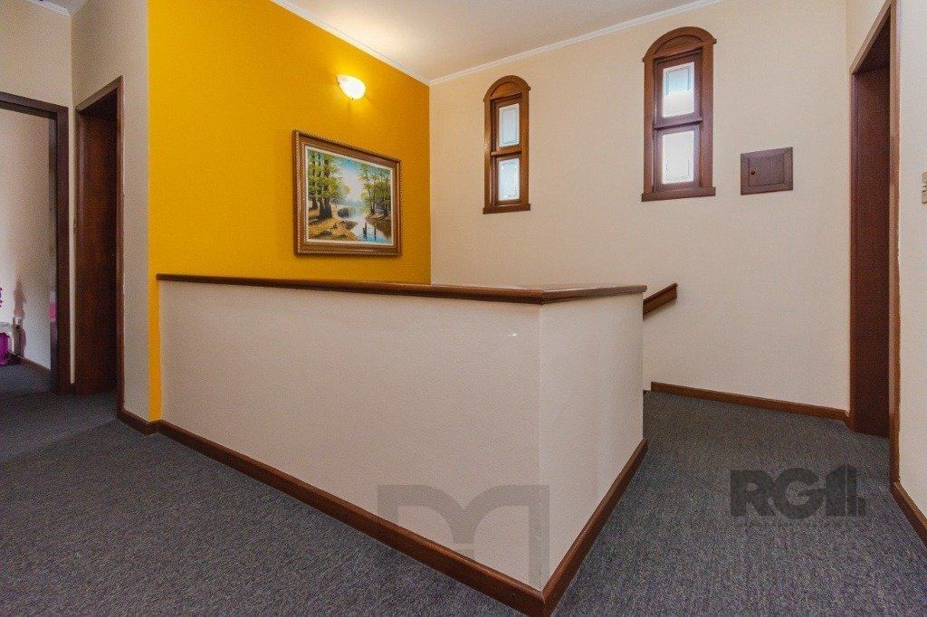 Casa com 4 dormitórios no bairro Morro Santana — foto 24