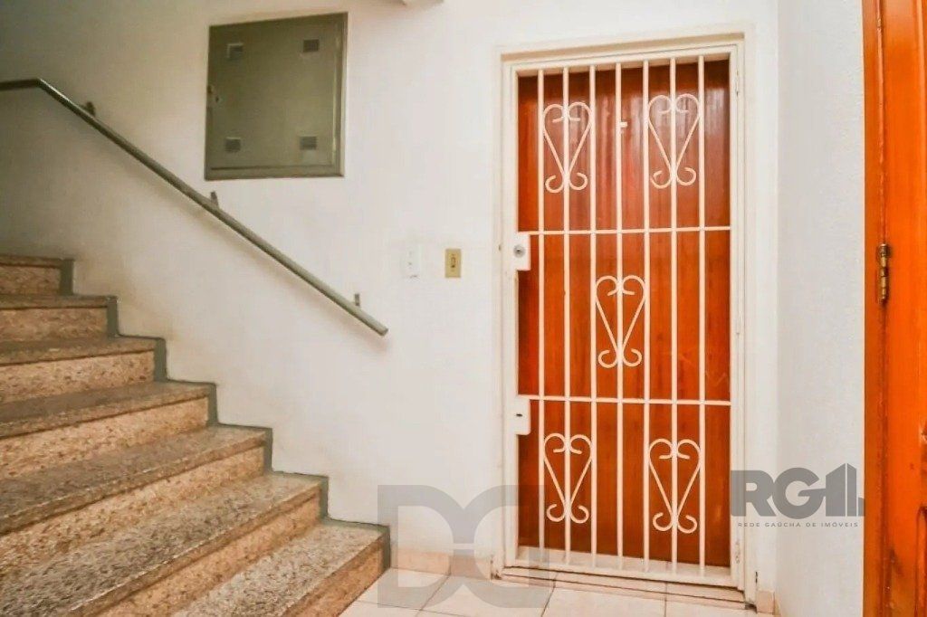 Apartamento de 2 dormitórios no bairro Cristal — foto 17