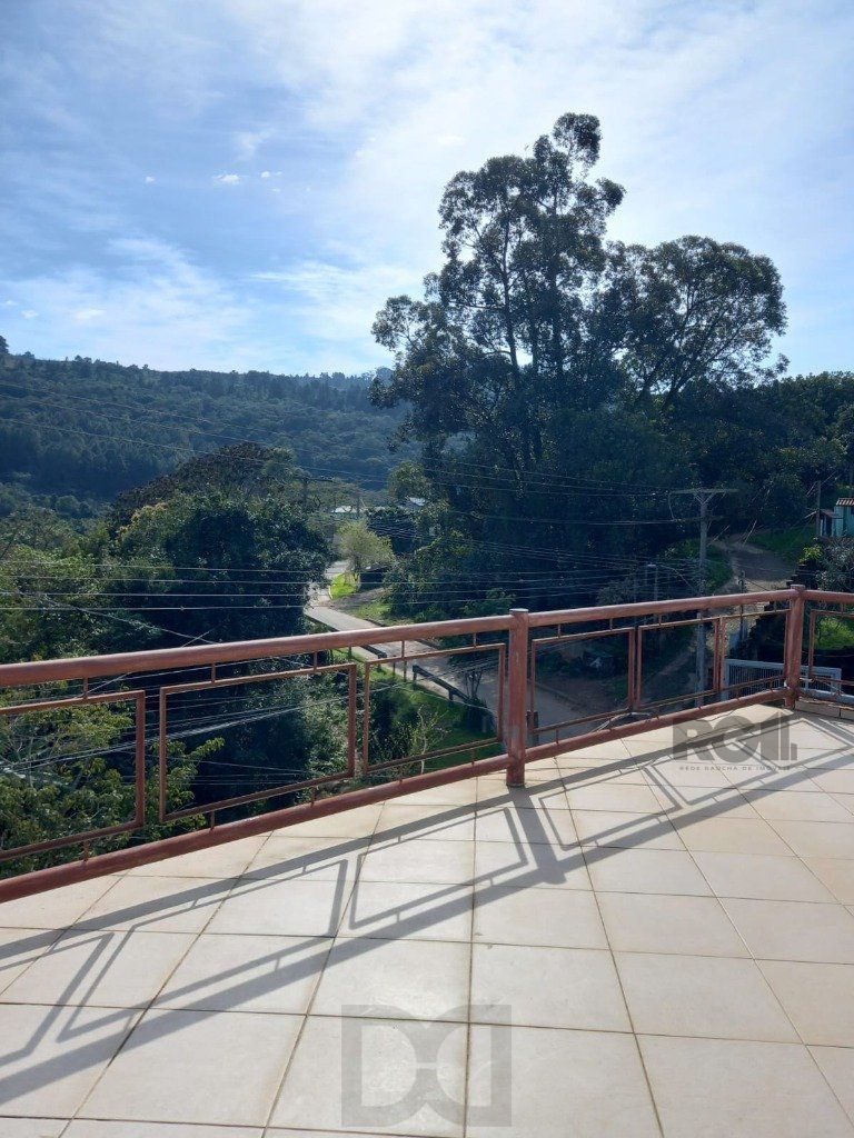 Casa com 4 dormitórios no bairro Vila Nova — foto 4