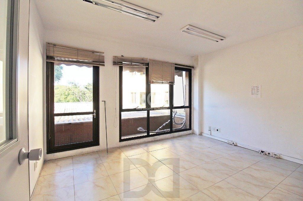 Conjunto/Sala para Venda - 54m², 0 dormitórios, 1 vaga - Praia de Belas — foto 4