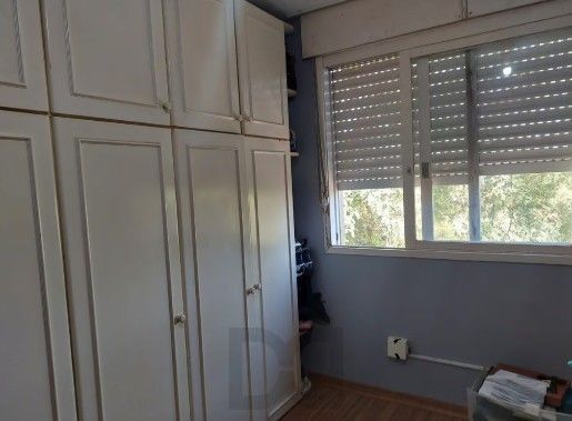 Apartamento de 2 dormitórios com sacada e 1 vaga de garagem no bairro Medianeira. — foto 7
