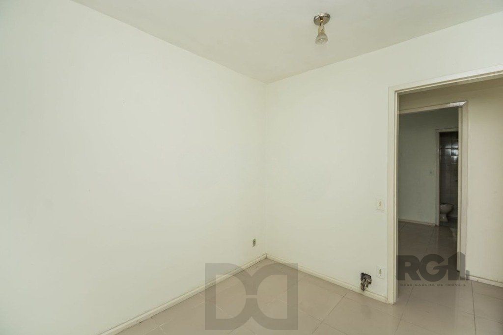 Casa com 5 dormitórios no bairro Jardim Sabará — foto 37