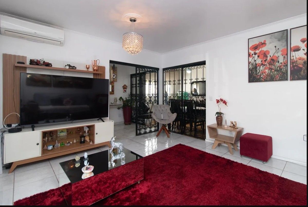 Casa com 4 dormitórios e energia solar no bairro Nonoai. — foto 5