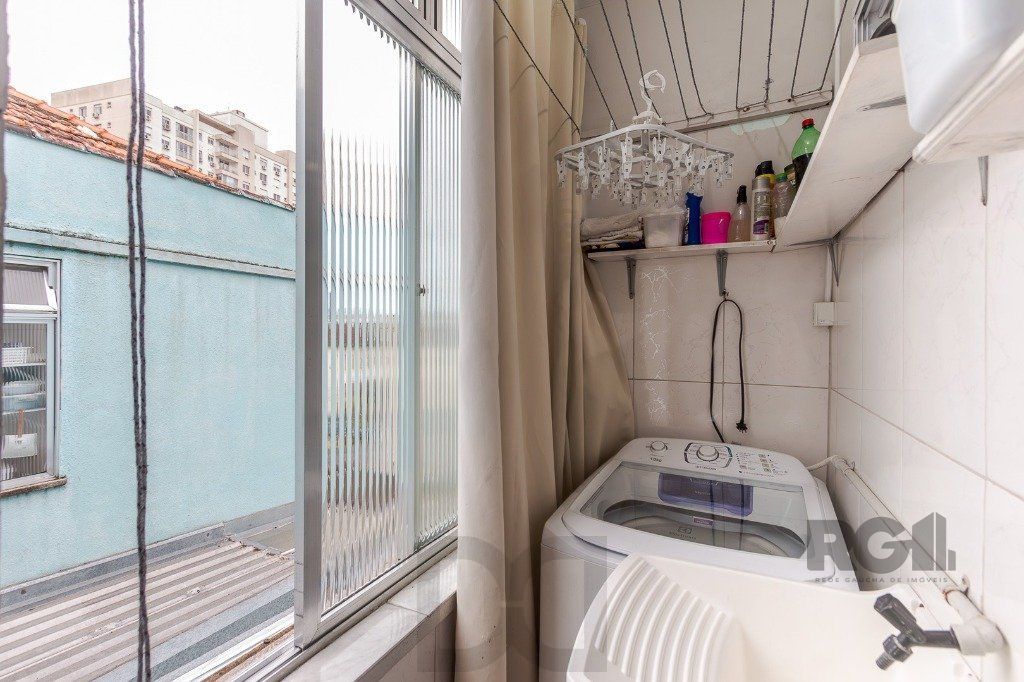 Apartamento de 02 dormitórios com vaga no Lindoia Porto Alegre /RS — foto 8