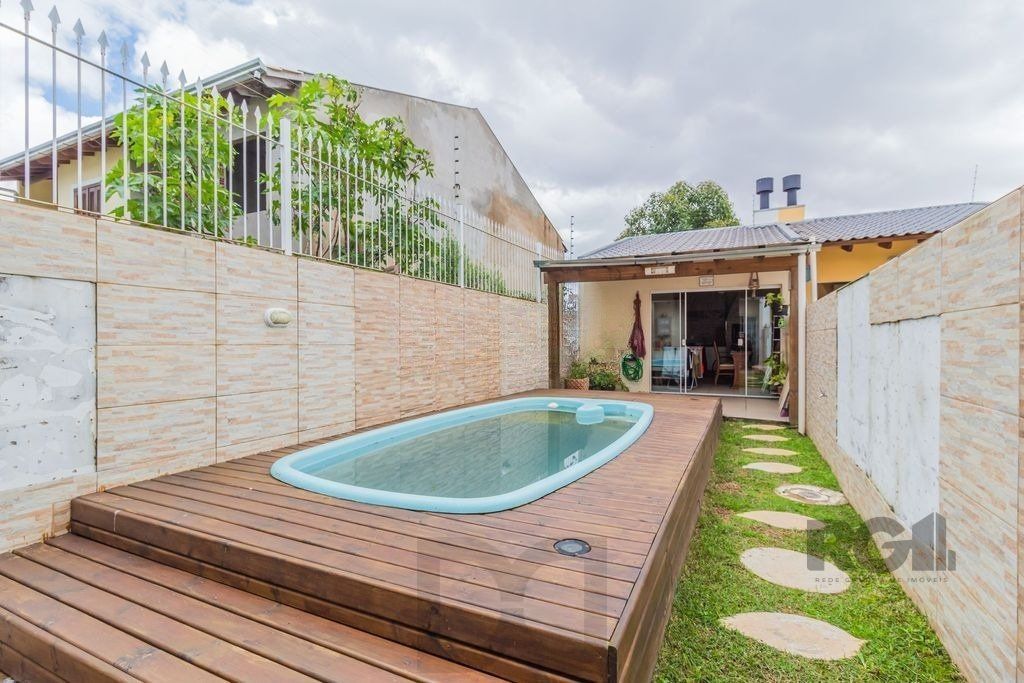 Casa de 3 dormitórios no bairro Guarujá — foto 24