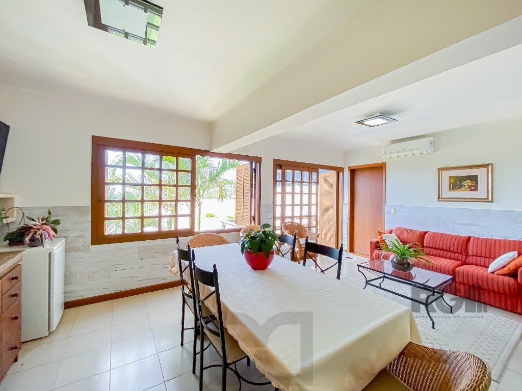 Casa 4 Dormitório(s) Bairro Teresópolis — foto 16