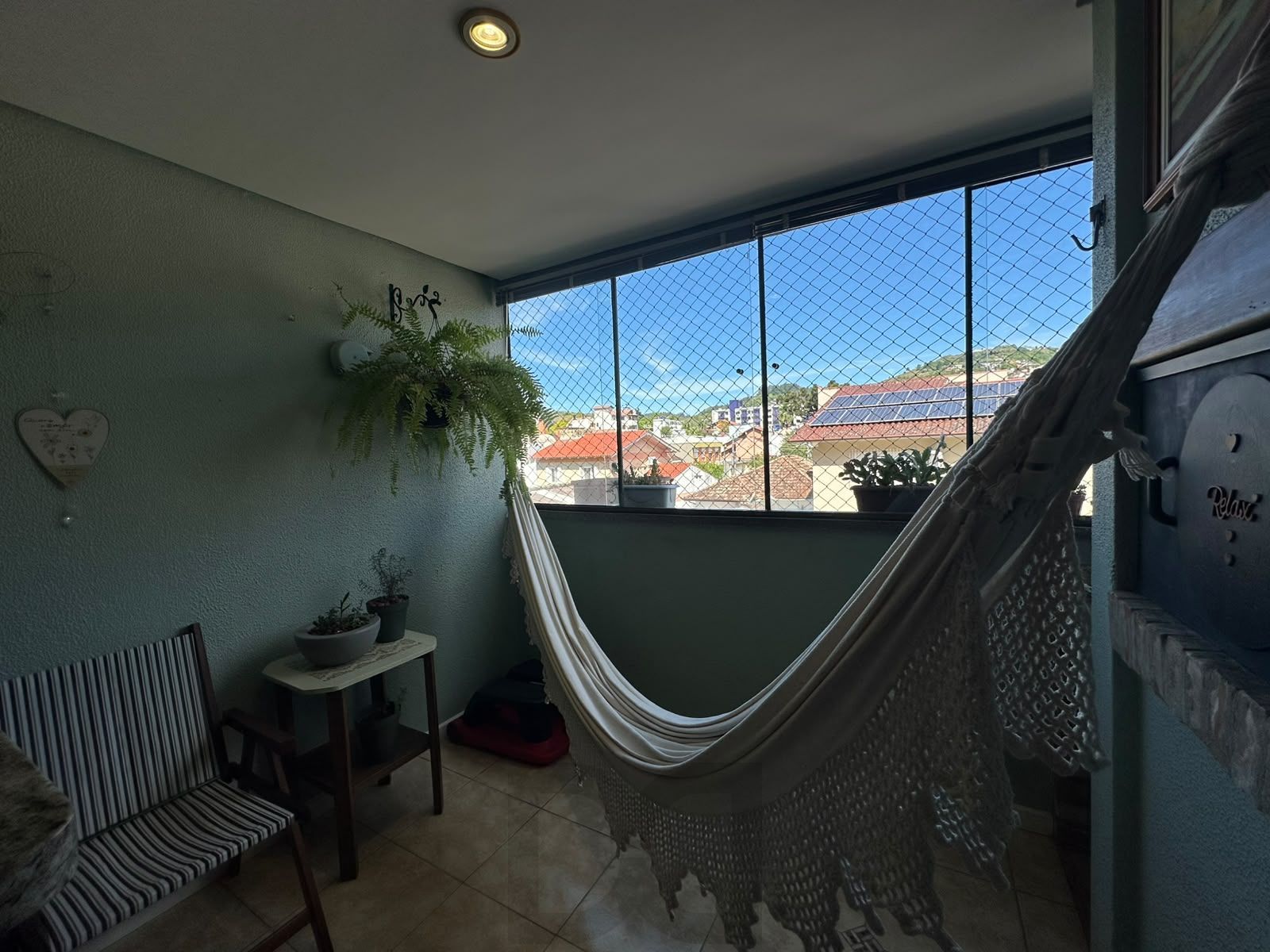 Apartamento de 2 dormitórios, no bairro Teresópolis. — foto 2