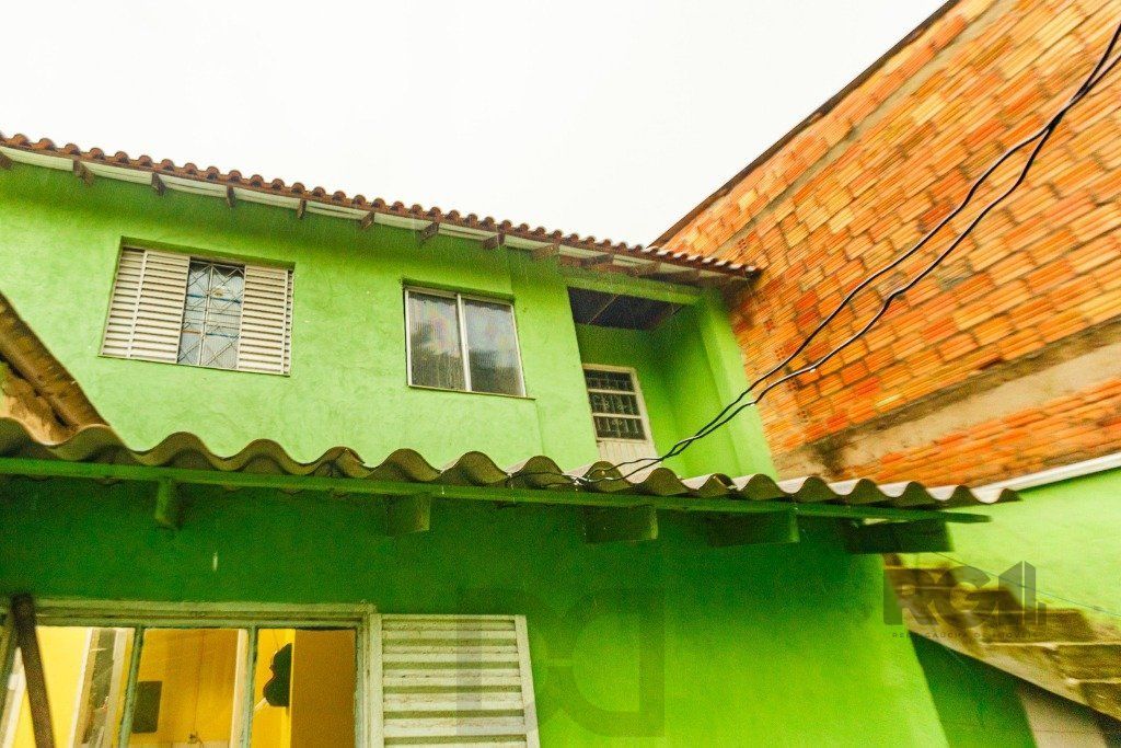 Casa de 4 Dormitório(s) Bairro Nonoai - Porto Alegre — foto 29