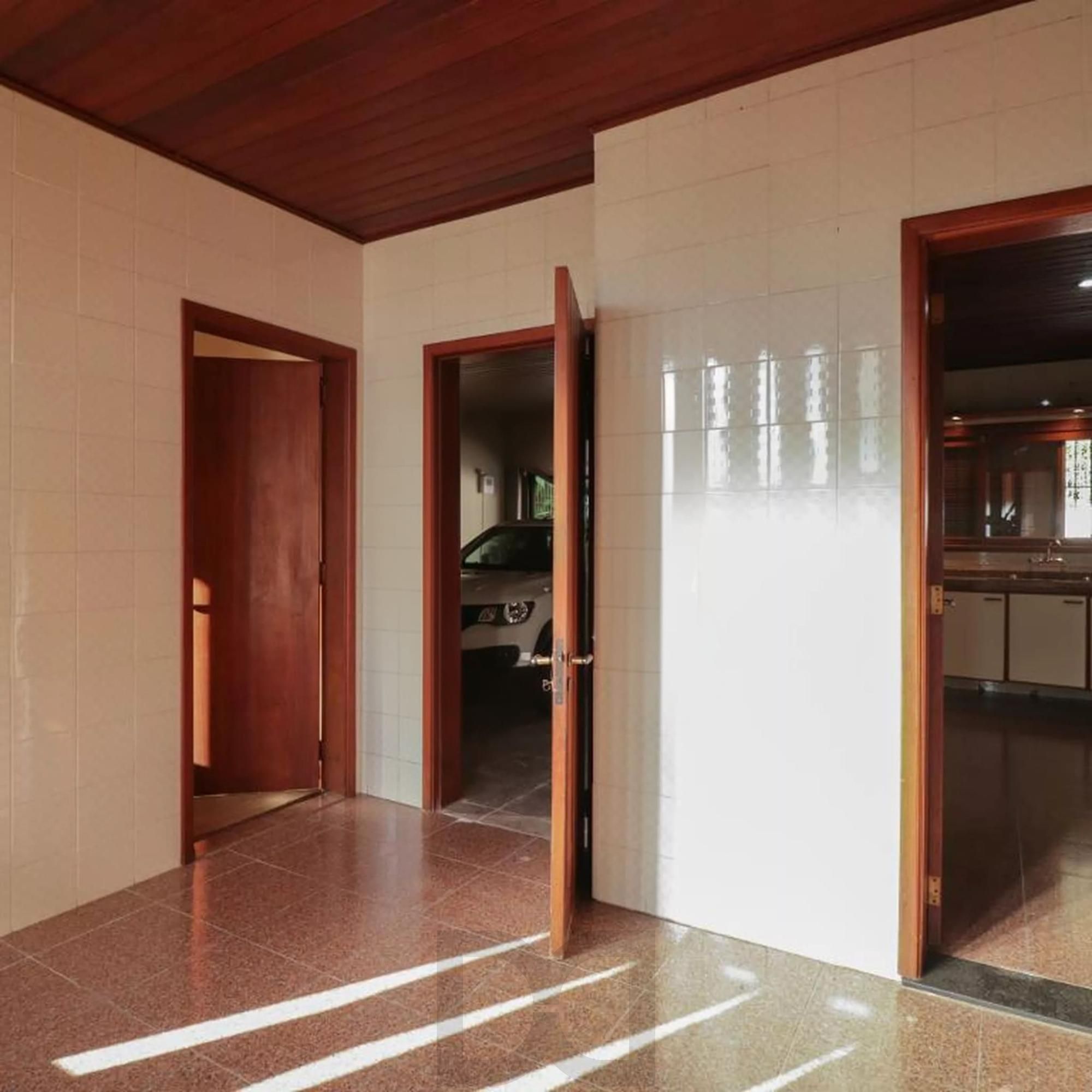 Casa à venda com 4 dormitorios no Bairro Nonoai - Porto Alegre — foto 6