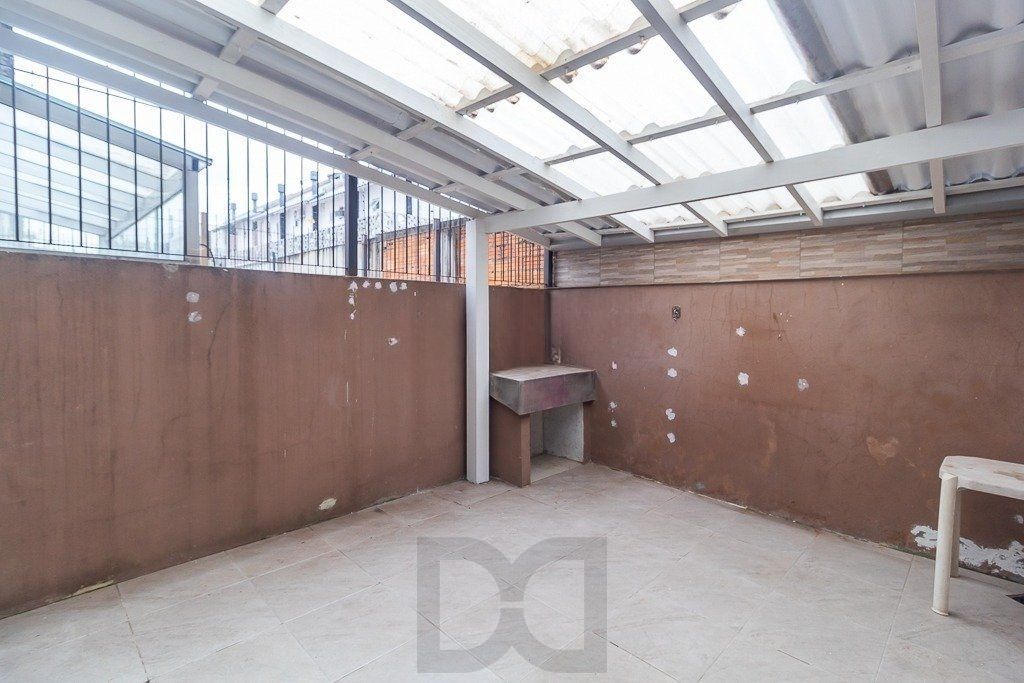 Casa de 2 dormitórios no Bairro Guarujá - Porto Alegre — foto 16