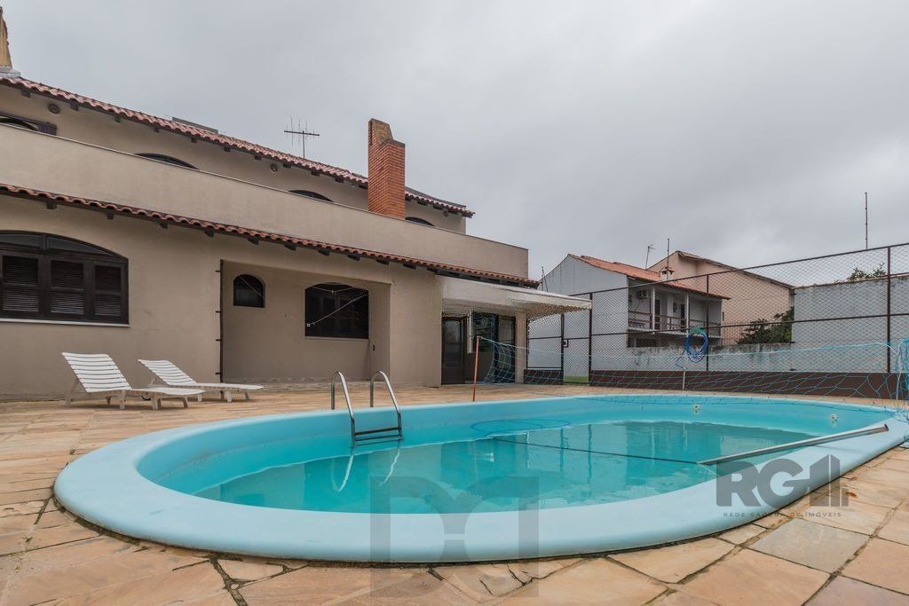 Casa com 287m², 5 dormitórios, piscina, 4 vagas no bairro Jardim Itu — foto 41