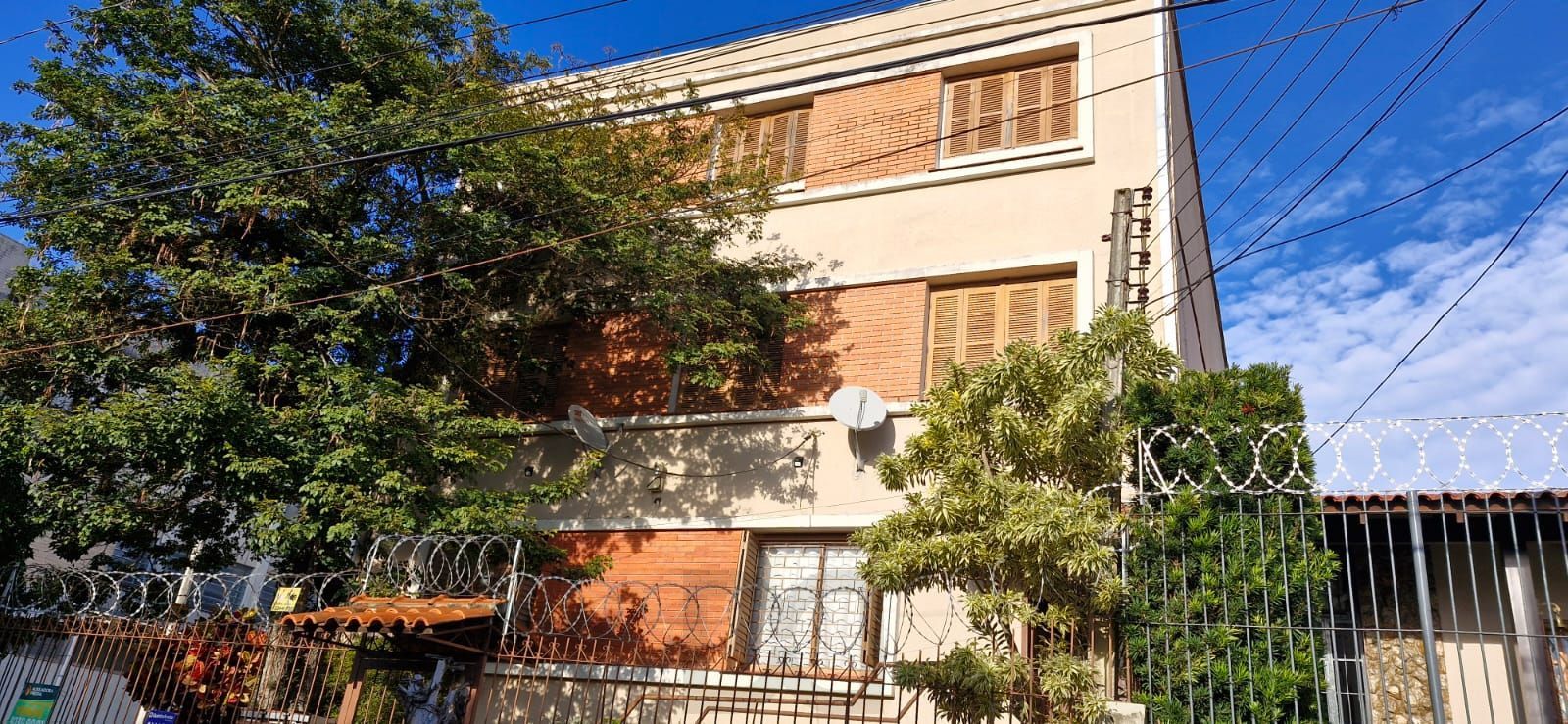 Apartamento de 2 dormitórios reformado no bairro teresopolis — foto 2