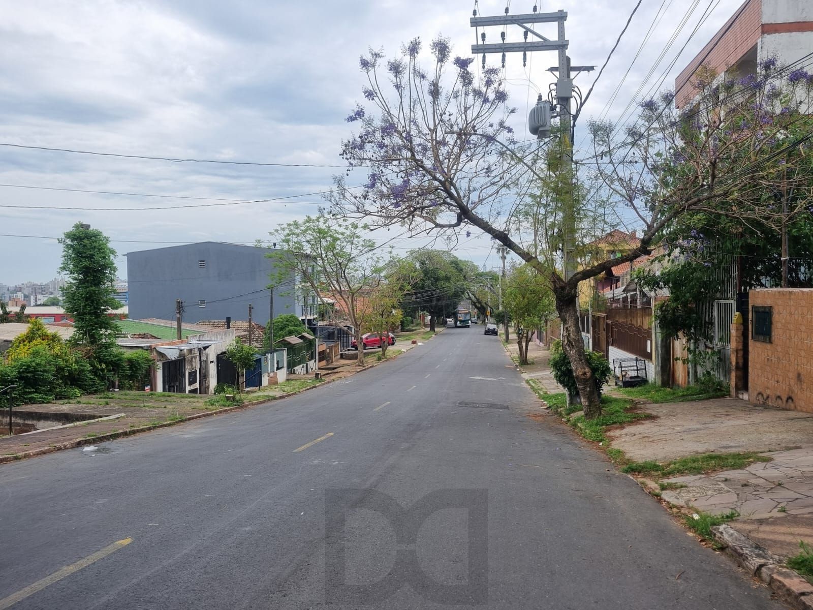 Chalé e edícula em Terreno plano e bem localizado! Ótima oportunidade para investir! — foto 6