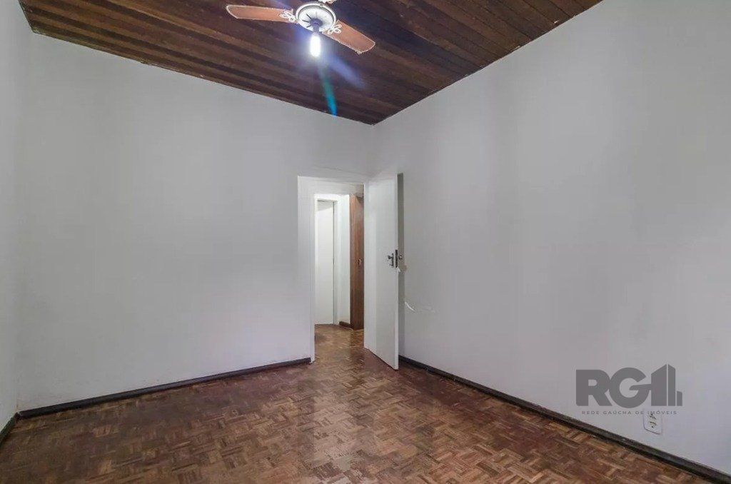 Casa para Venda - 160m², 3 dormitórios, sendo 1 suite, 2 vagas - Teresópolis — foto 10