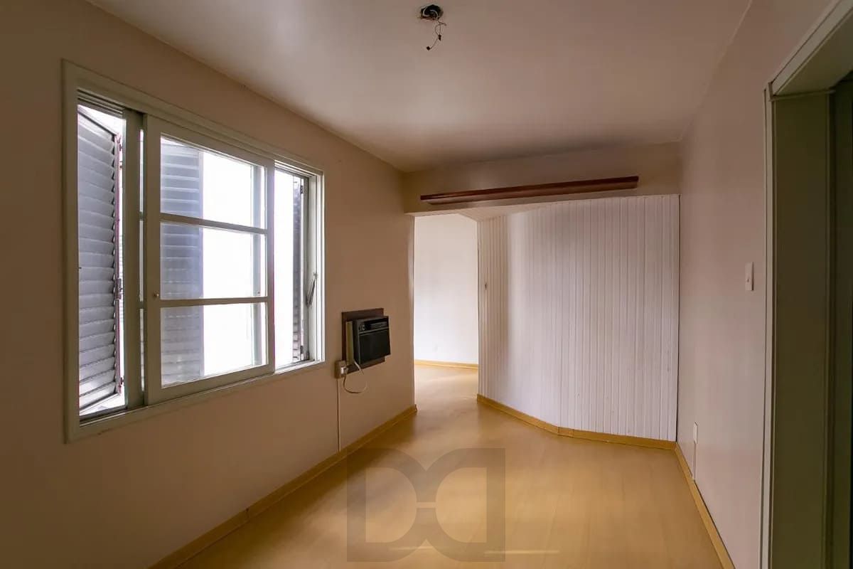 Apartamento de 3 dormitorios à venda em Bairro Partenon, Porto Alegre — foto 1