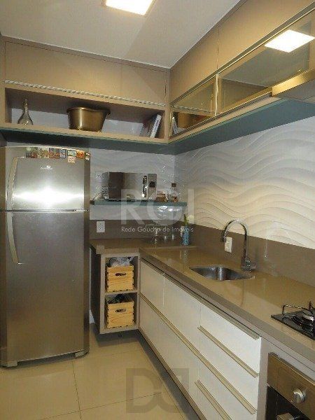EXCELENTE CASA COM 3 DORMITÓRIOS, 1 SUÍTE E VAGA DE GARAGEM PARA 3 CARROS. — foto 6