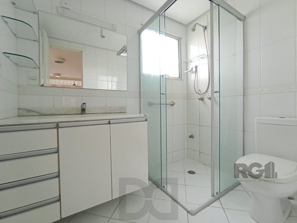 Duplex 2 dormitórios 1 vaga coberta em frente ao parque marinha do Brasil no Praia de Belas — foto 7