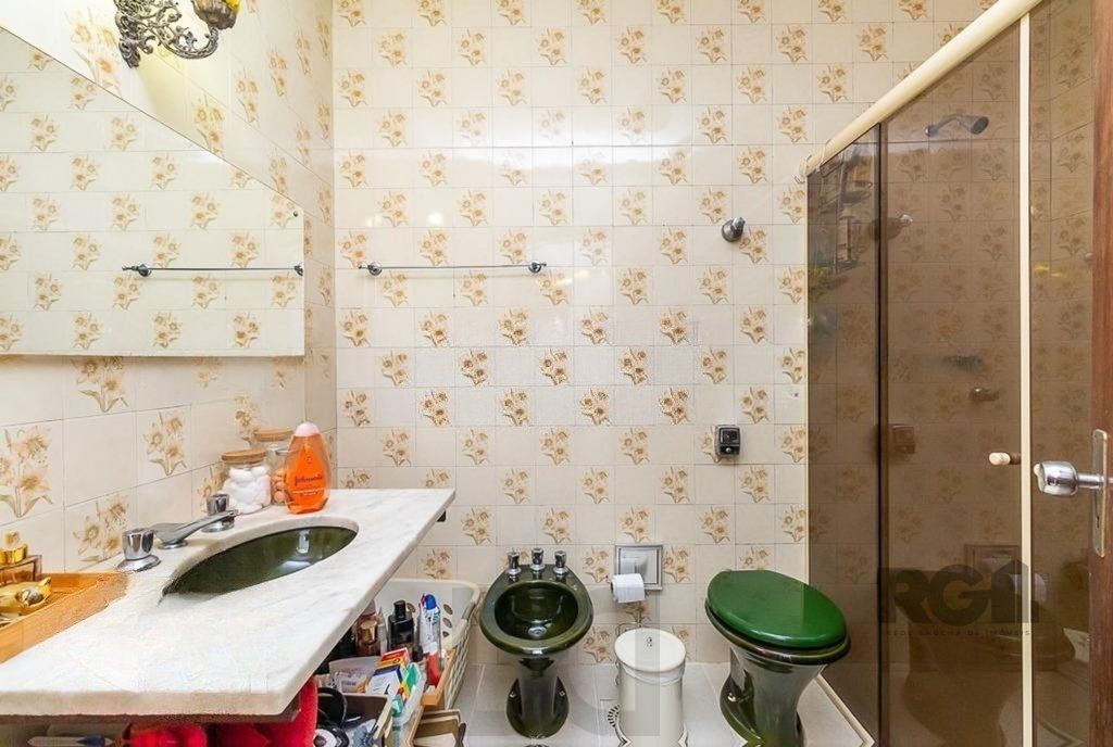Casa de 245m² com 5 dormitórios no bairro Sarandi — foto 20