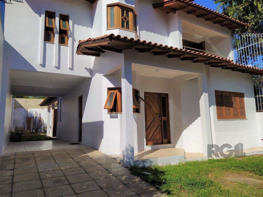 Casa 234m² - 3 dormitórios, 1 suíte e vaga para 6 carros no Jardim São Pedro — foto 1