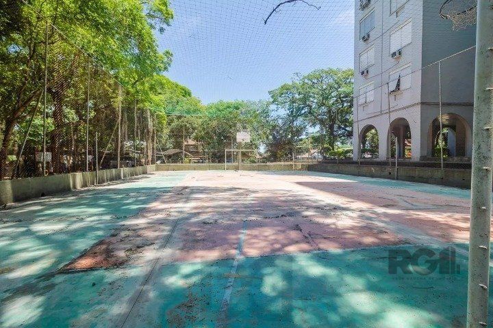 Apartamento com 2 dormitórios reversível para 3, e condomínio com portaria 24h, salão de festas, quadra e playground. Próximo à Orla e BarraShopping. — foto 19