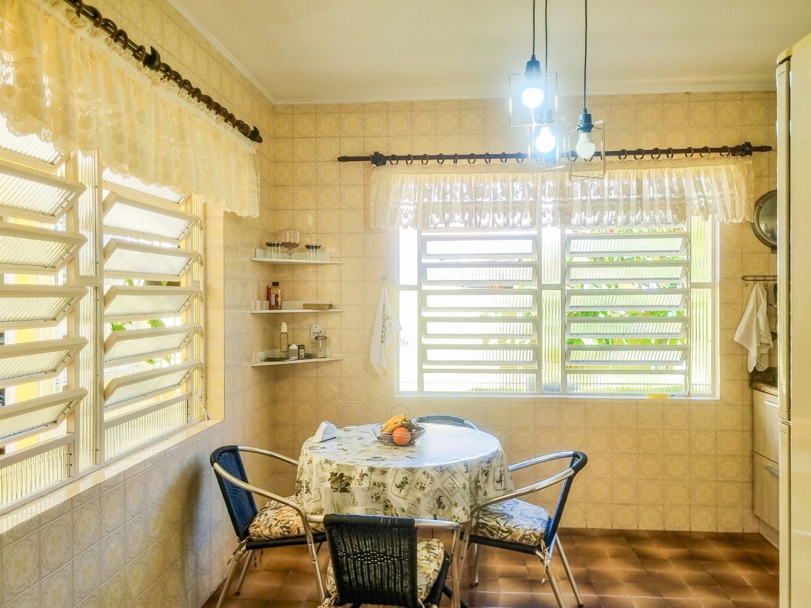 Casa Térrea 280 m² em Teresópolis – 4 Dorms, Escritório e Edícula — foto 29