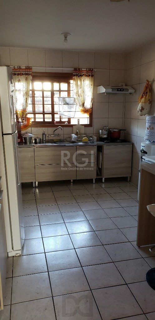 Casa para Venda - 200m², 8 dormitórios, 5 vagas - Teresópolis — foto 3