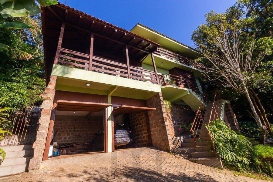 Casa 4 Dormitórios, piscina, bairro Teresópolis — foto 47