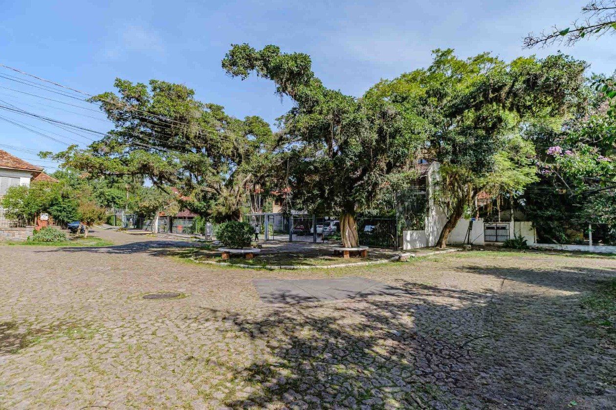 Casa em Condominio, 4 dormi. sendo 2 suítes, churrasqueira, lareira, 2 vagas — foto 35