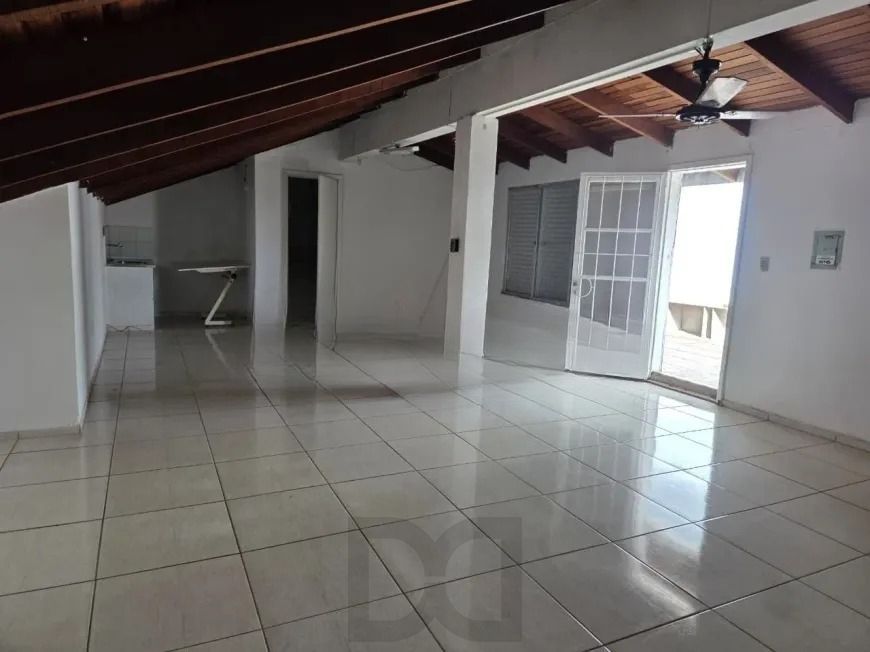 Sobrado com Piscina, Garagem para 3 Carros e Espaço para Salão de Festas à Venda e para Locação em Teresópolis — foto 11