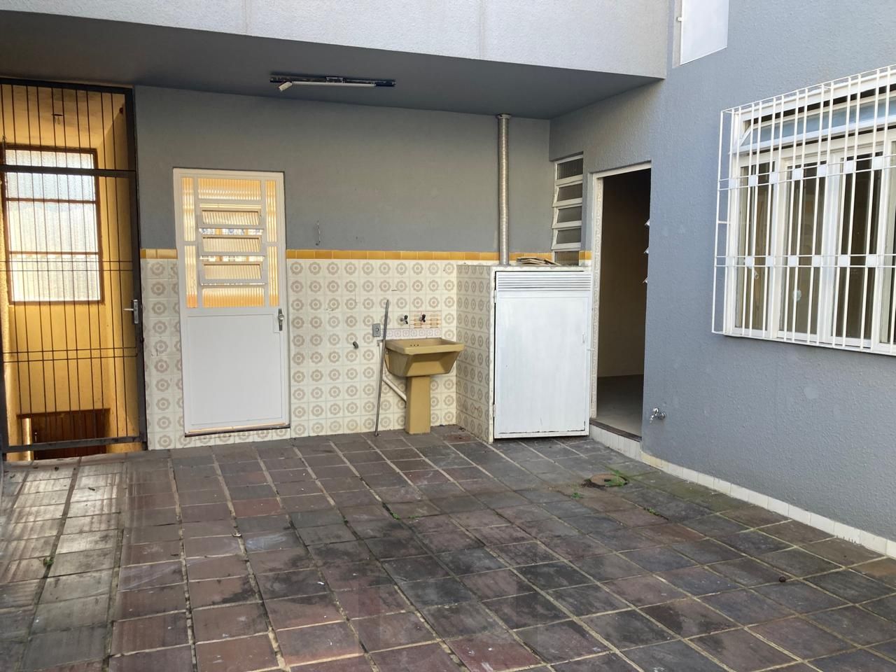 Casa 3 dormitórios, 3 banheiros, bairro Teresópolis. — foto 22