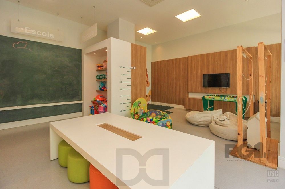 Apartamento com 3 suítes e 161m² à venda em Petrópolis, Porto Alegre. — foto 18