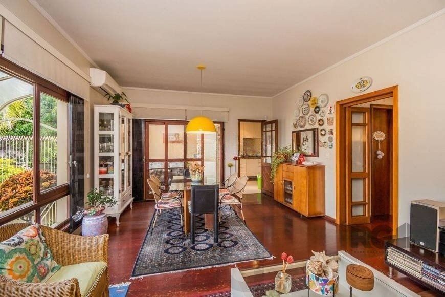 Casa 279m² - 4 dormitórios, 3 vagas no bairro Santa Tereza — foto 4