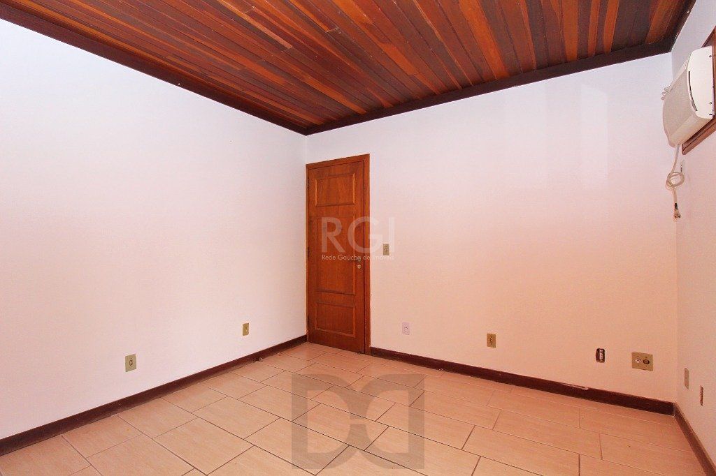 Casa para Venda - 840m², 7 dormitórios, sendo 3 suites, 8 vagas - Medianeira — foto 38