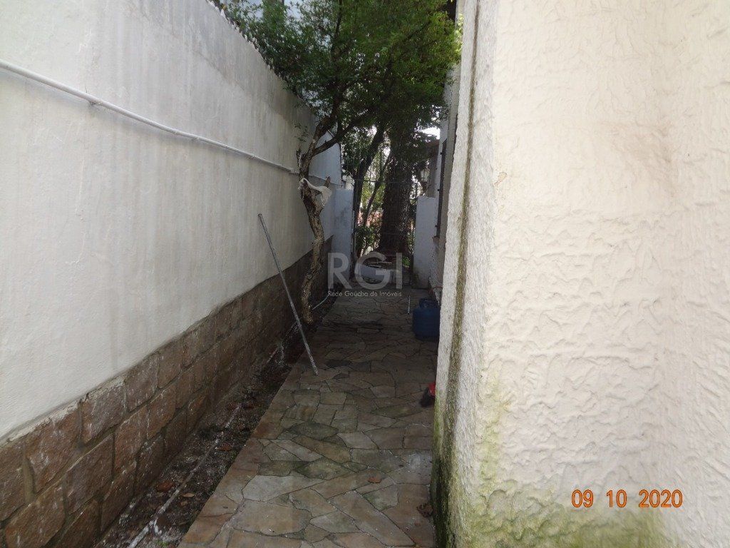 Casa para Venda - 250m², 3 dormitórios,  - Medianeira — foto 7