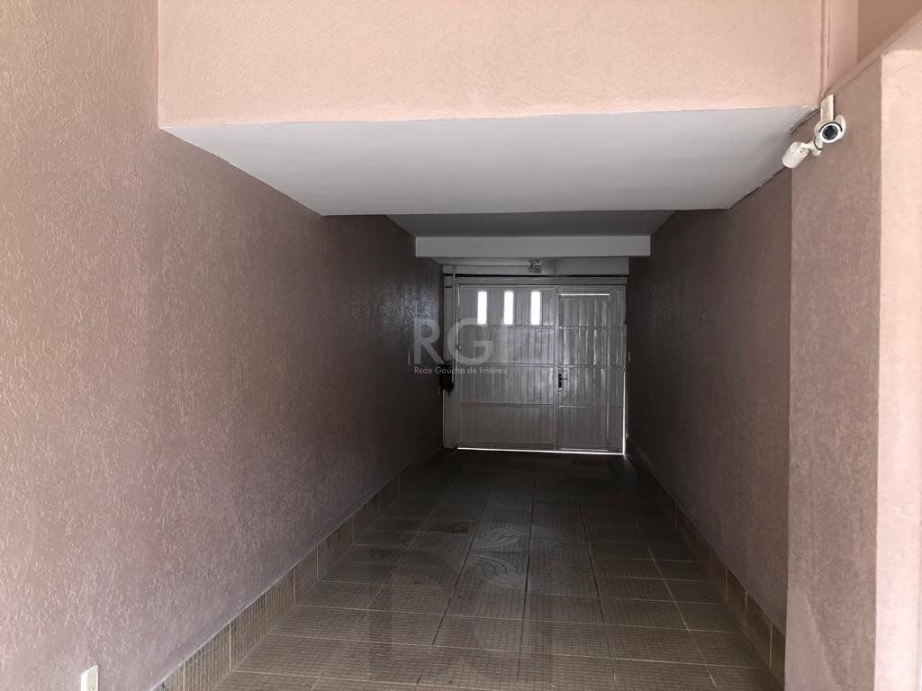 Casa à venda - 230m², 4 quartos, sendo 2 suítes, churrasqueira, piscina e 03 vagas de garagem — foto 32