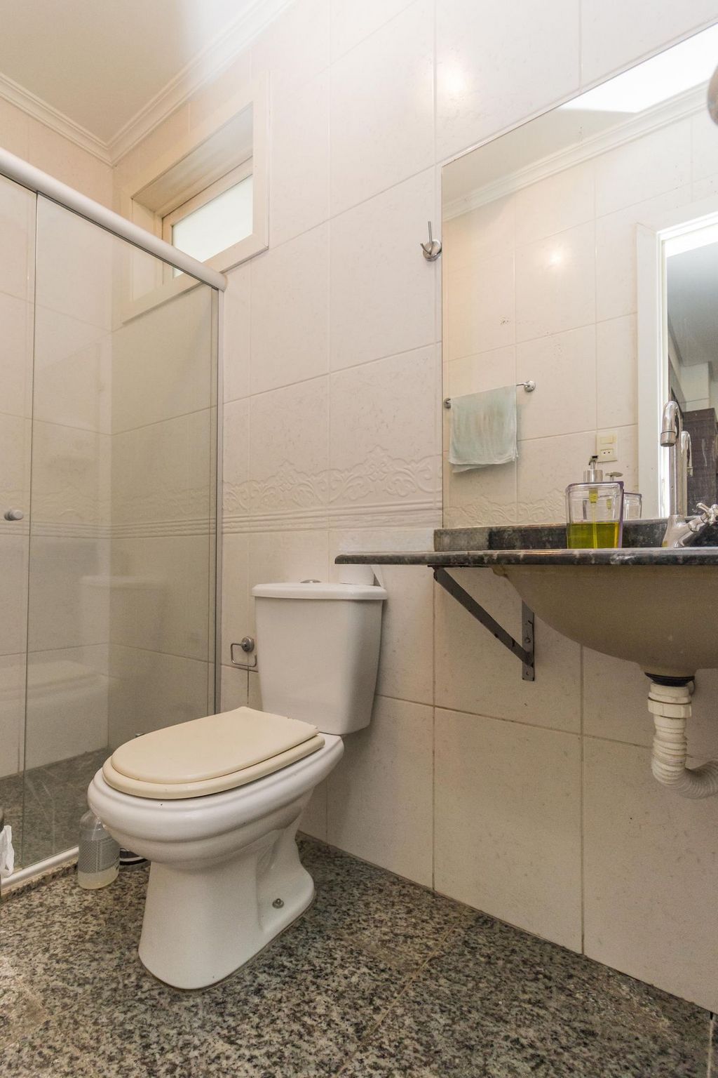 Apartamento de 3 dormitórios no bairro Jardim Itu Sabará - Porto Alegre — foto 21