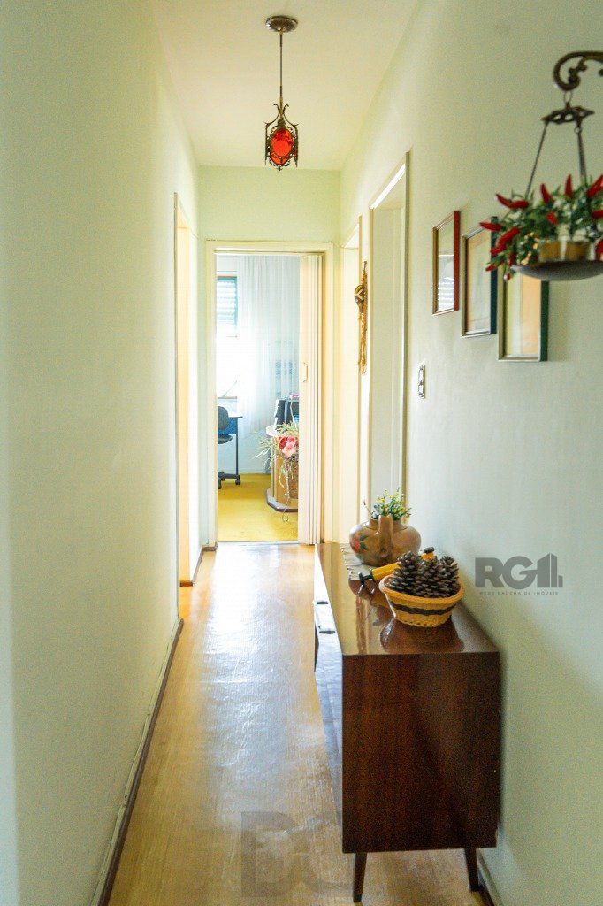Apartamento 66m² - 3 dormitórios no bairro Cristal — foto 6