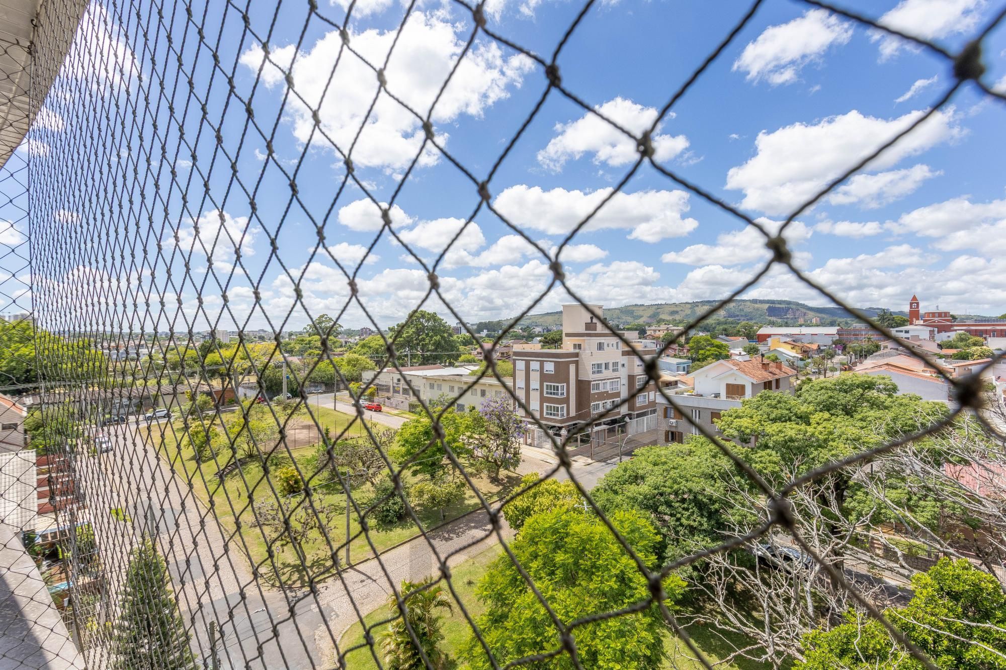 Apartamento à Venda com 2 Dormitórios (1 Suíte) e 2 Vagas Cobertas - Vila Ipiranga, Porto Alegre/RS — foto 22