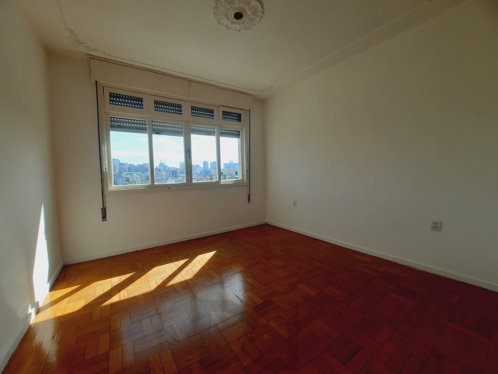 Apartamento 3 dormitórios no bairro Cidade Baixa/ Porto Alegre. — foto 12