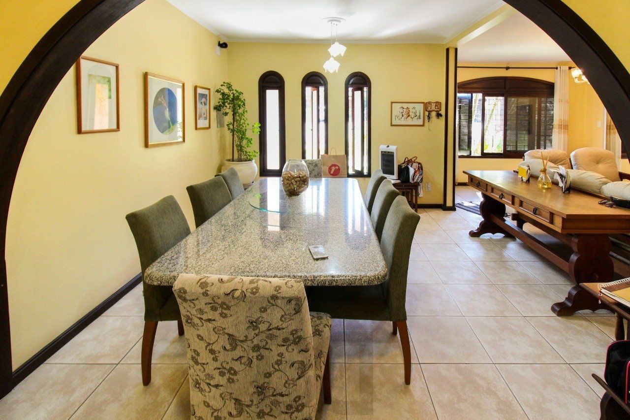 Casa com 6 dormitórios à Venda no Bairro Jardim Carvalho, Porto Alegre — foto 8